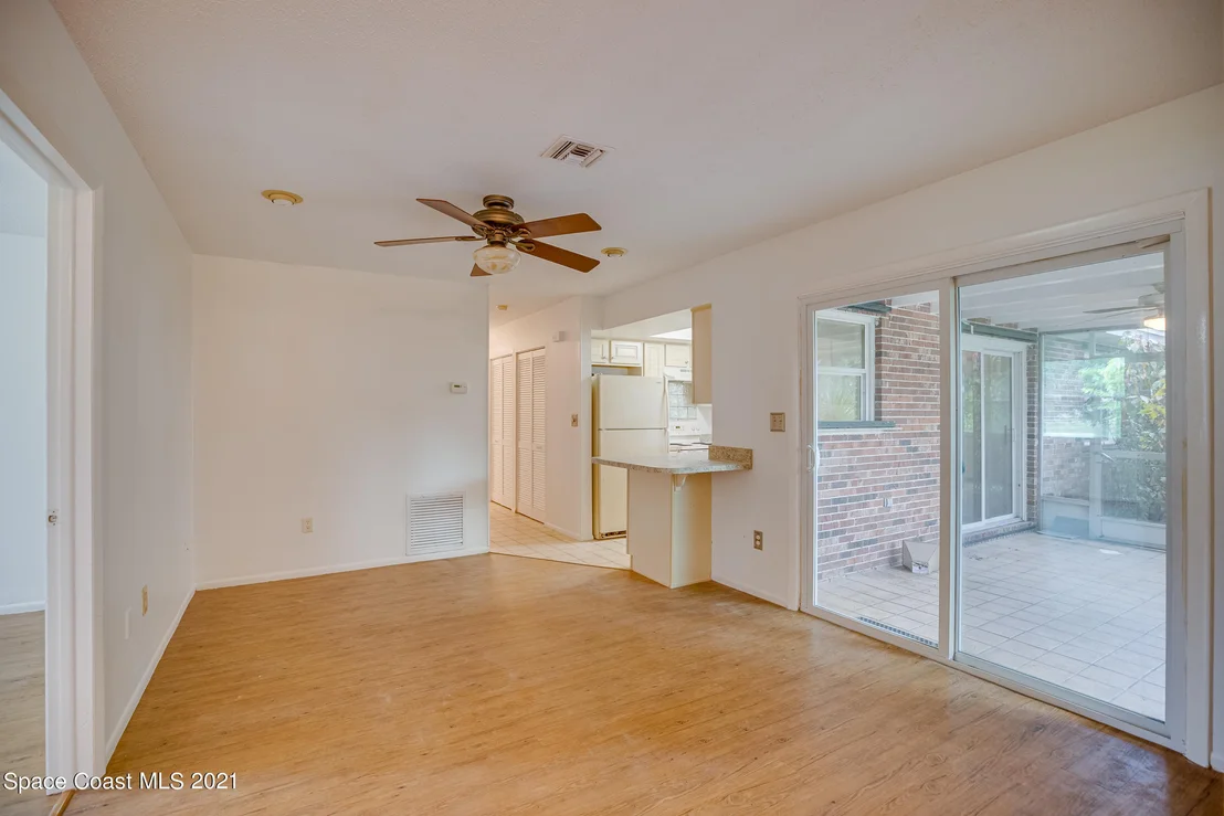 Photo of 838 Knecht Road NE