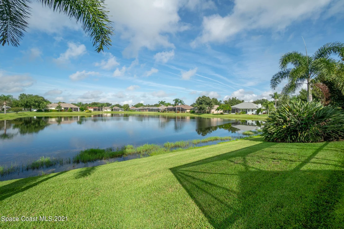 Photo of 5876 Arlington Circle