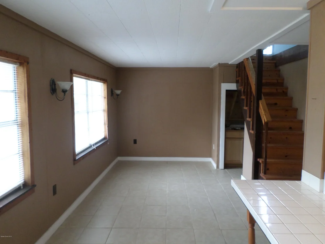 Photo of 309 Iris Street