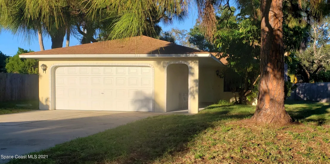Photo of 128 Lagoon Avenue