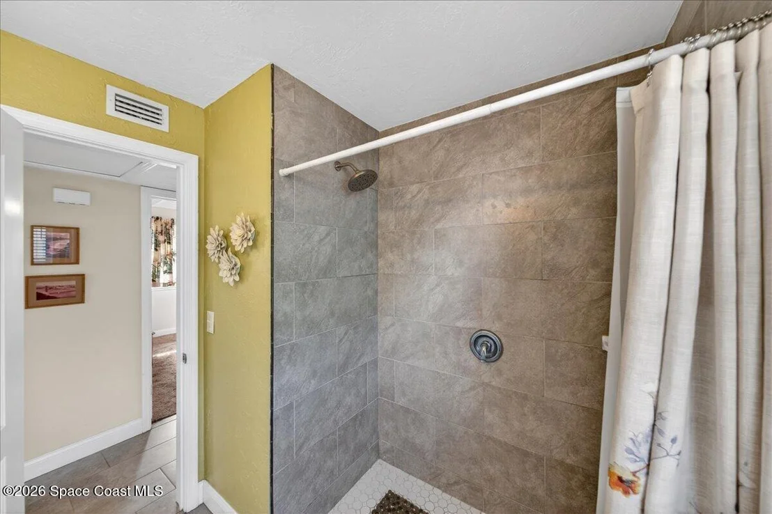 Photo of 1615 Grandview Way