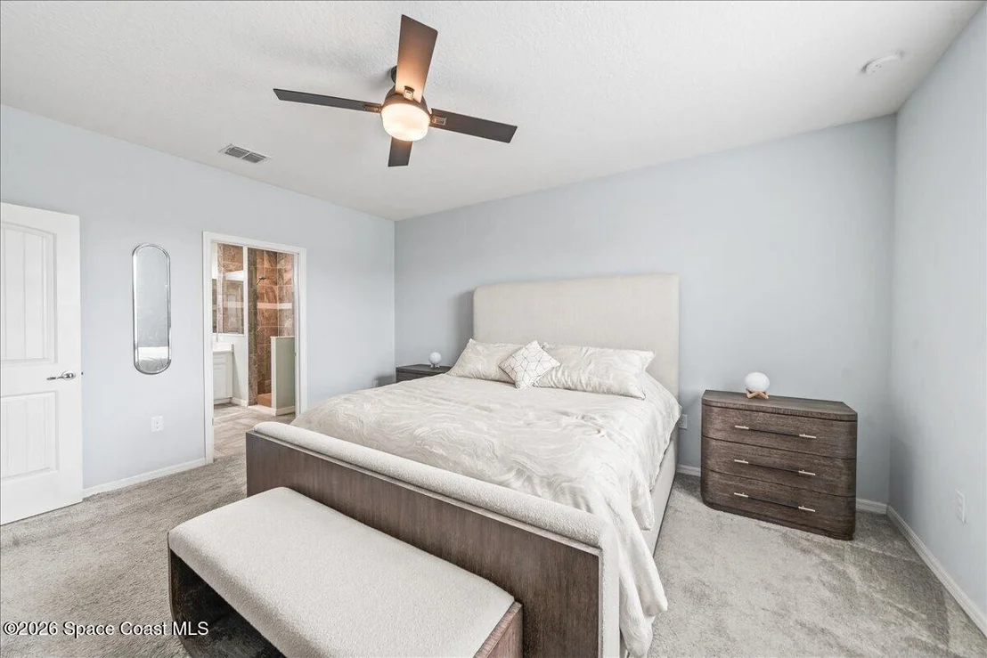 Photo of 800 Lyons Circle NW