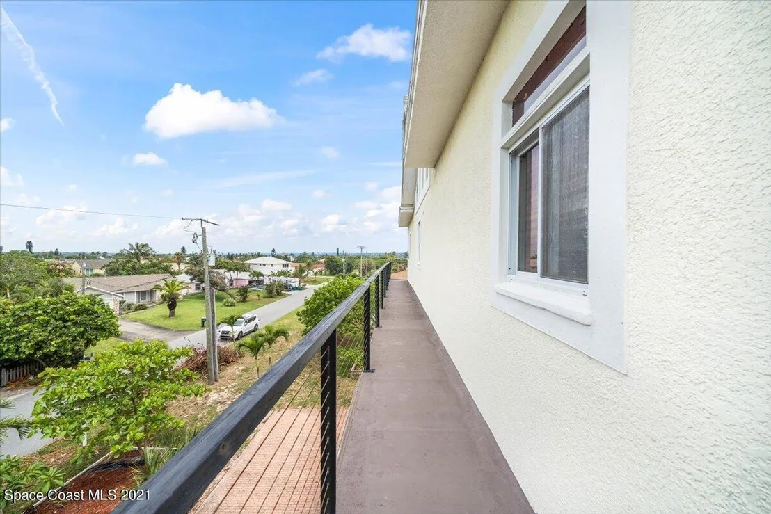 Photo of 5135 Palm Drive