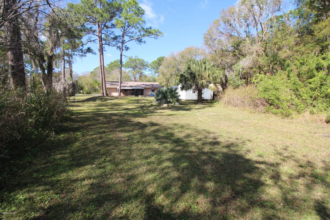 Photo of 2399 Commodore Boulevard