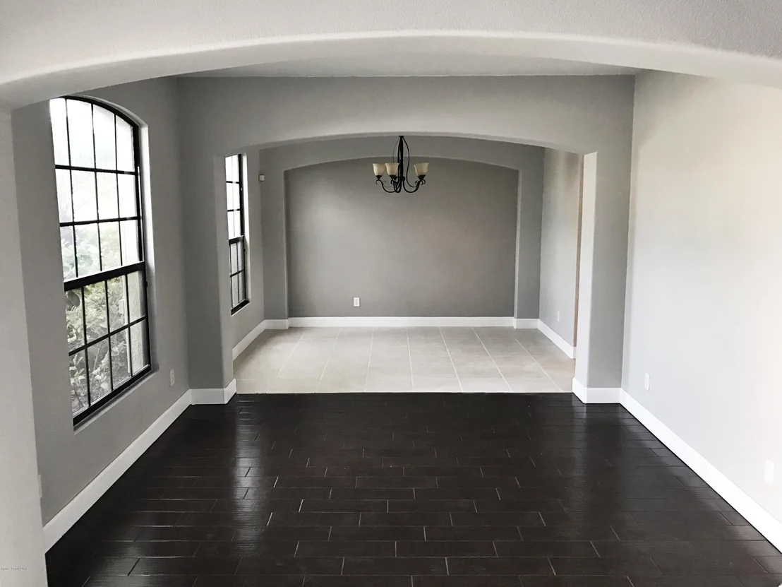 Photo of 1300 Talon Way