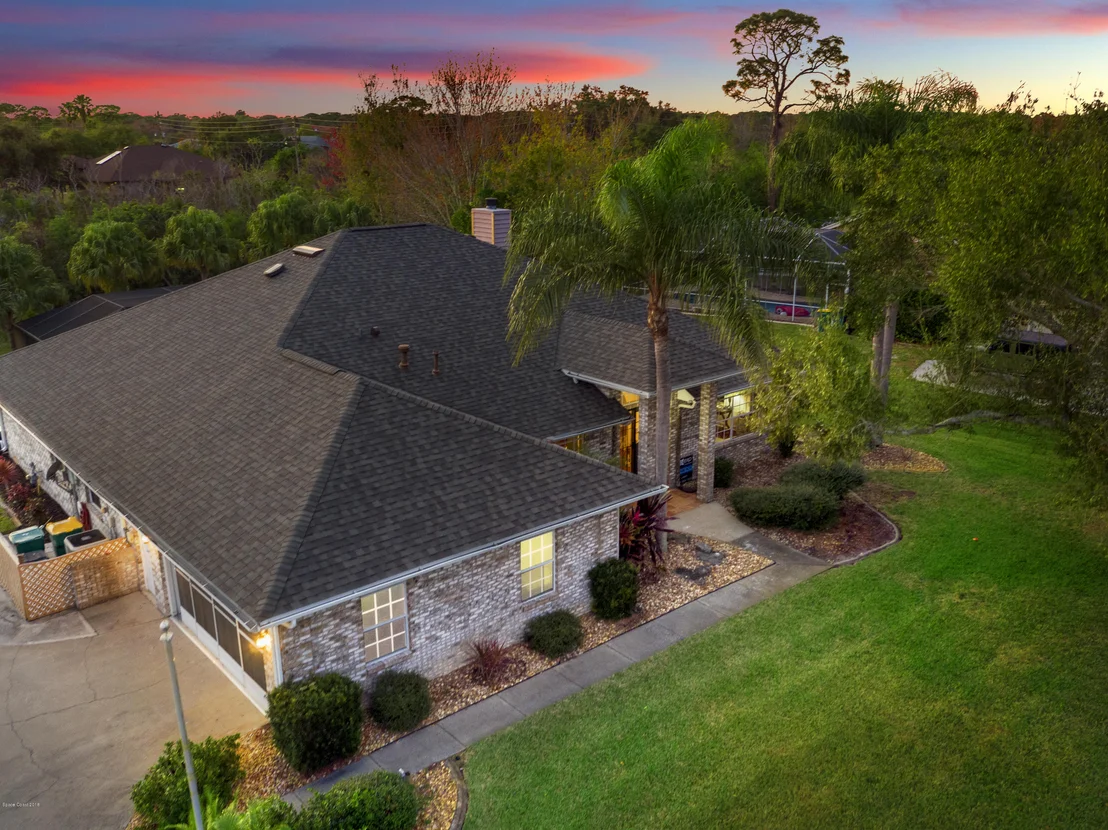 Photo of 4470 Canard Road
