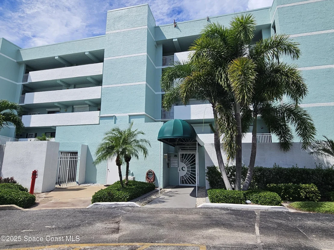 Photo of Unit 2101 at 1750 Commodore Boulevard