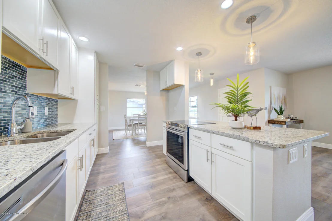Photo of 1114 Seminole Drive