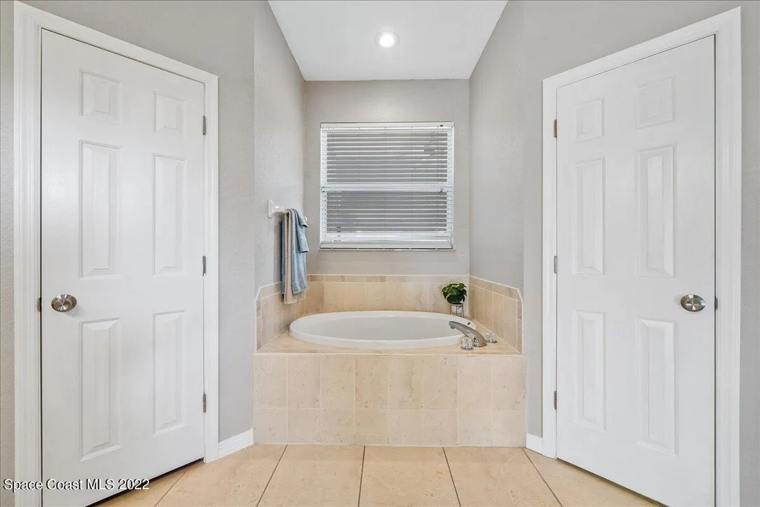 Photo of 2303 Colonial Drive