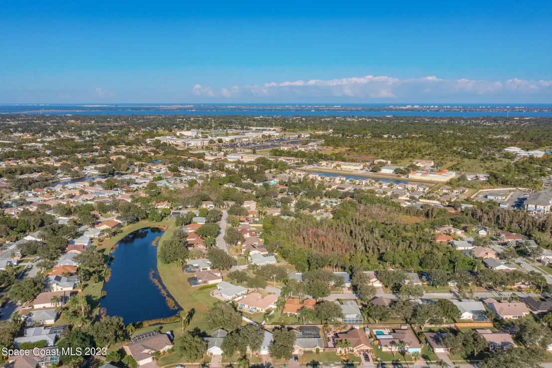 Photo of 3336 Lake View Circle