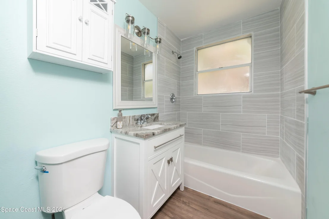 Photo of 974 Santa Rosa Drive