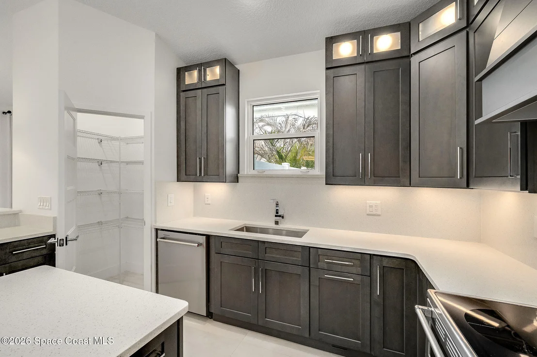 Photo of 2093 Greenway Drive