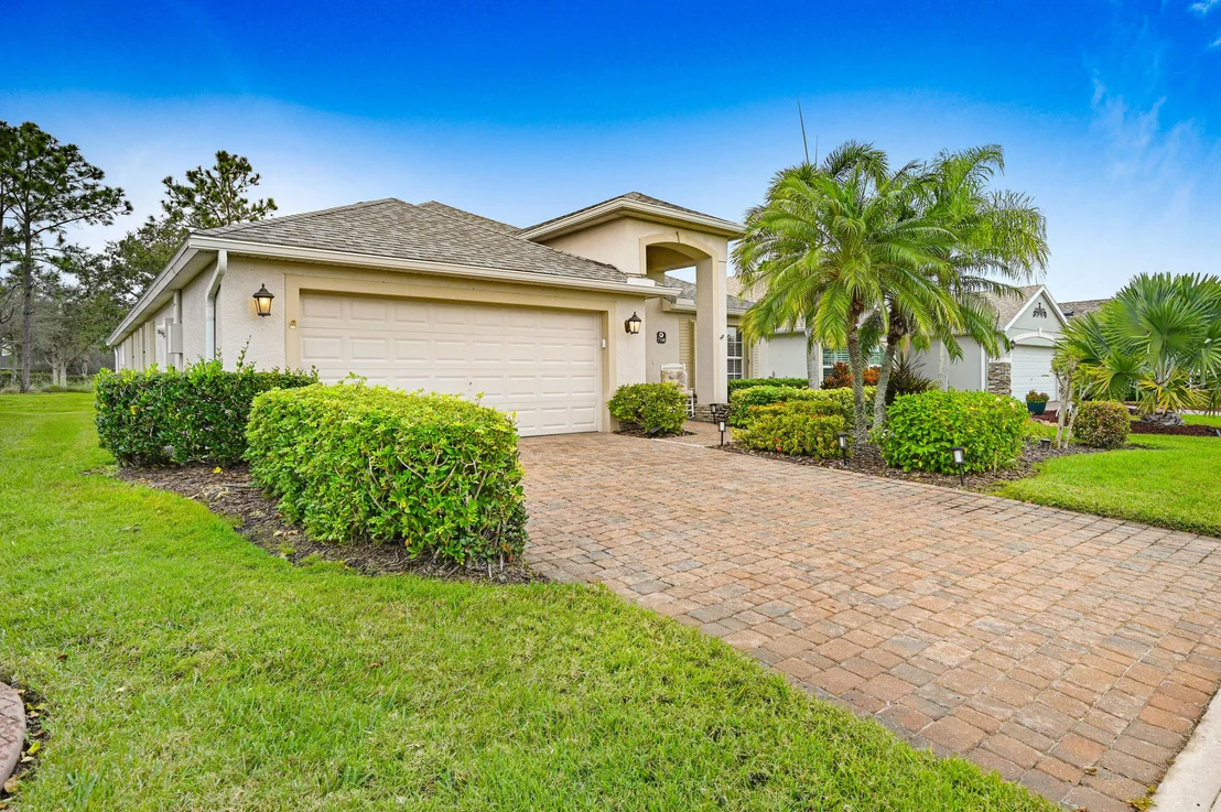 Photo of 7168 Broderick Drive