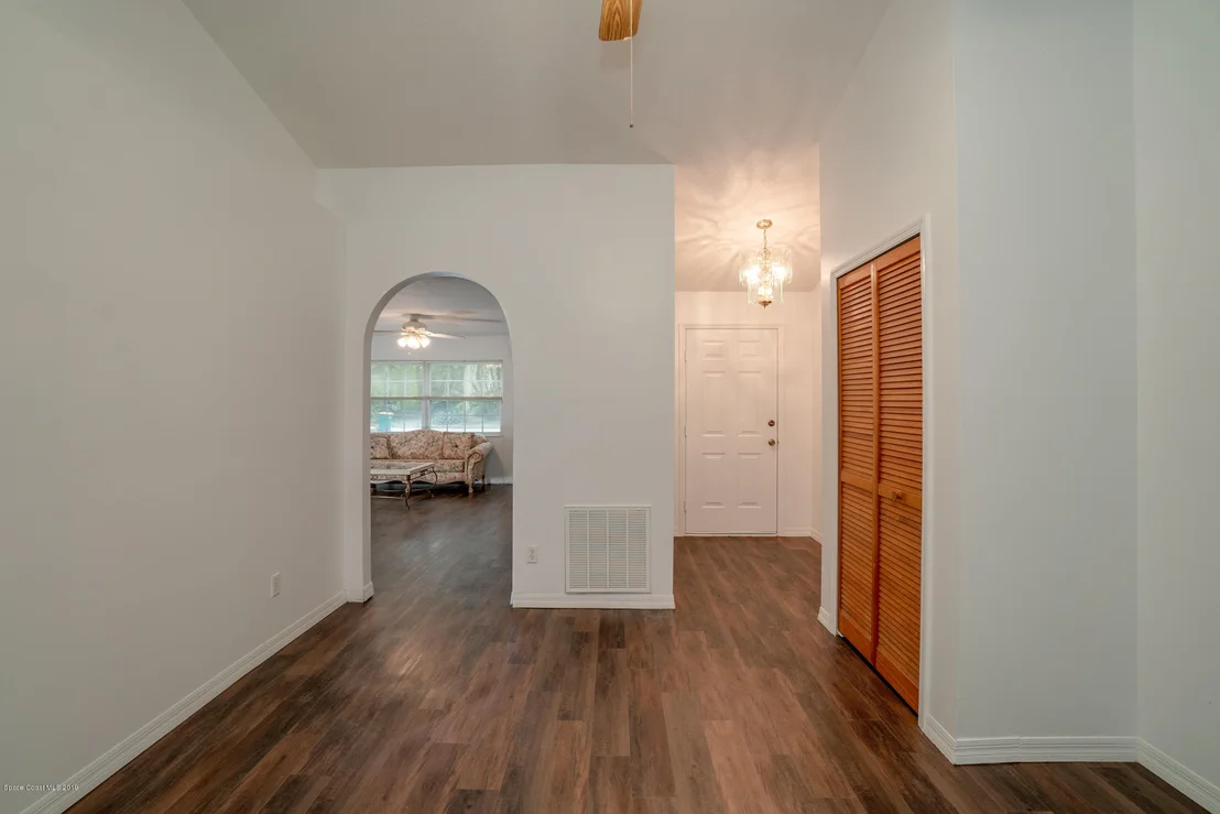 Photo of 720 Central Boulevard