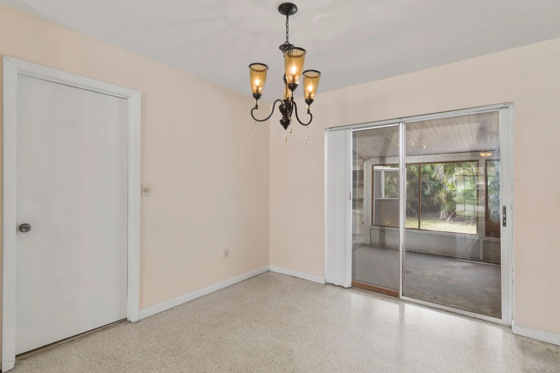 Photo of 847 Angle Street NE