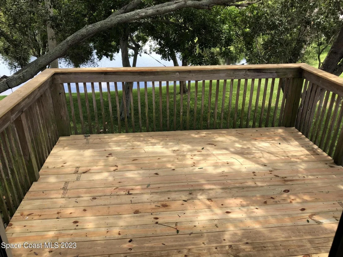 Photo of 1615 Clover Circle