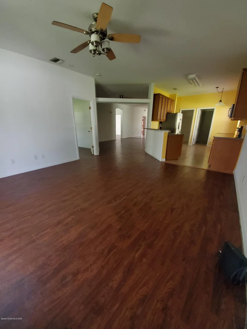 Photo of 3881 Manitoba Way