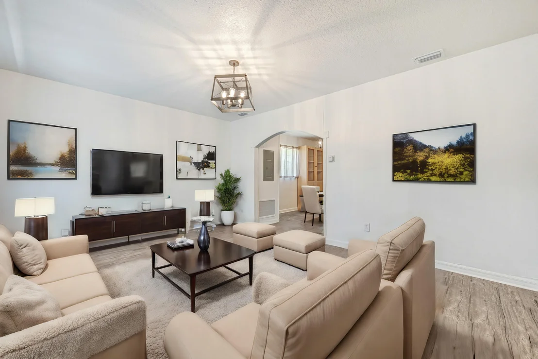 Photo of 298 Dorset Drive