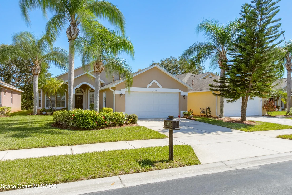Photo of 4481 Portage Trail