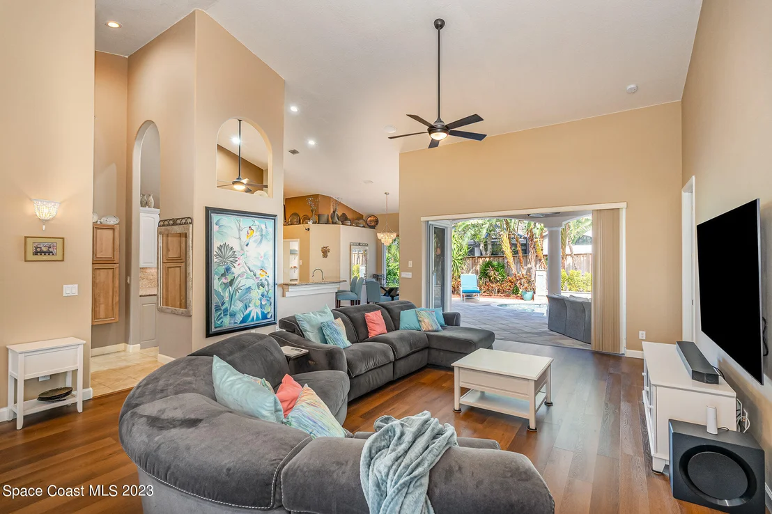 Photo of 426 Southampton Drive