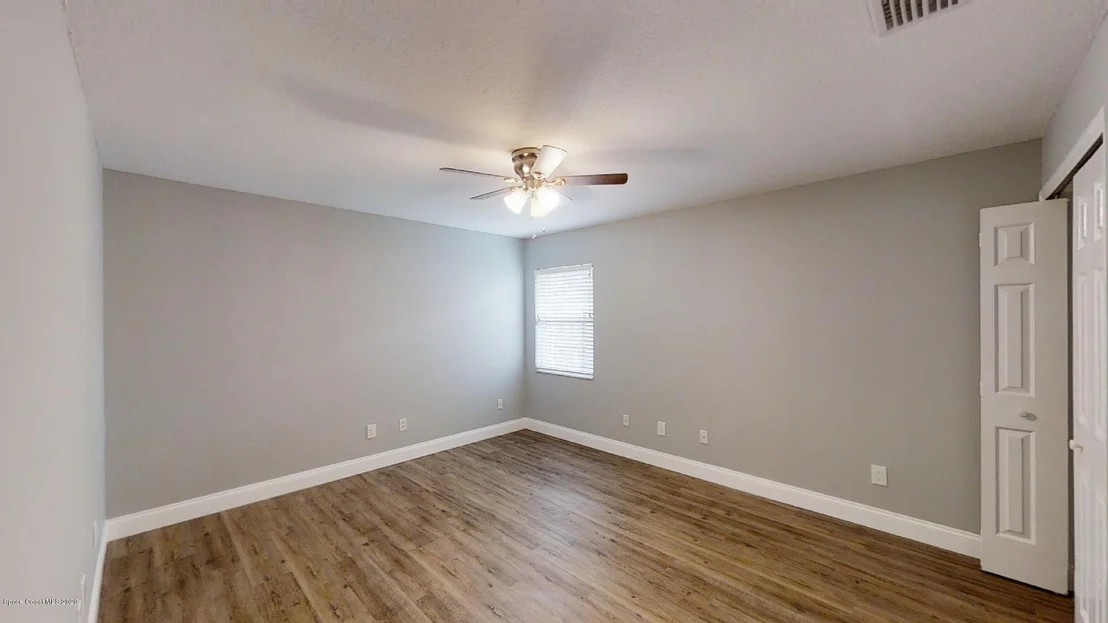 Photo of 925 Pelican Lane