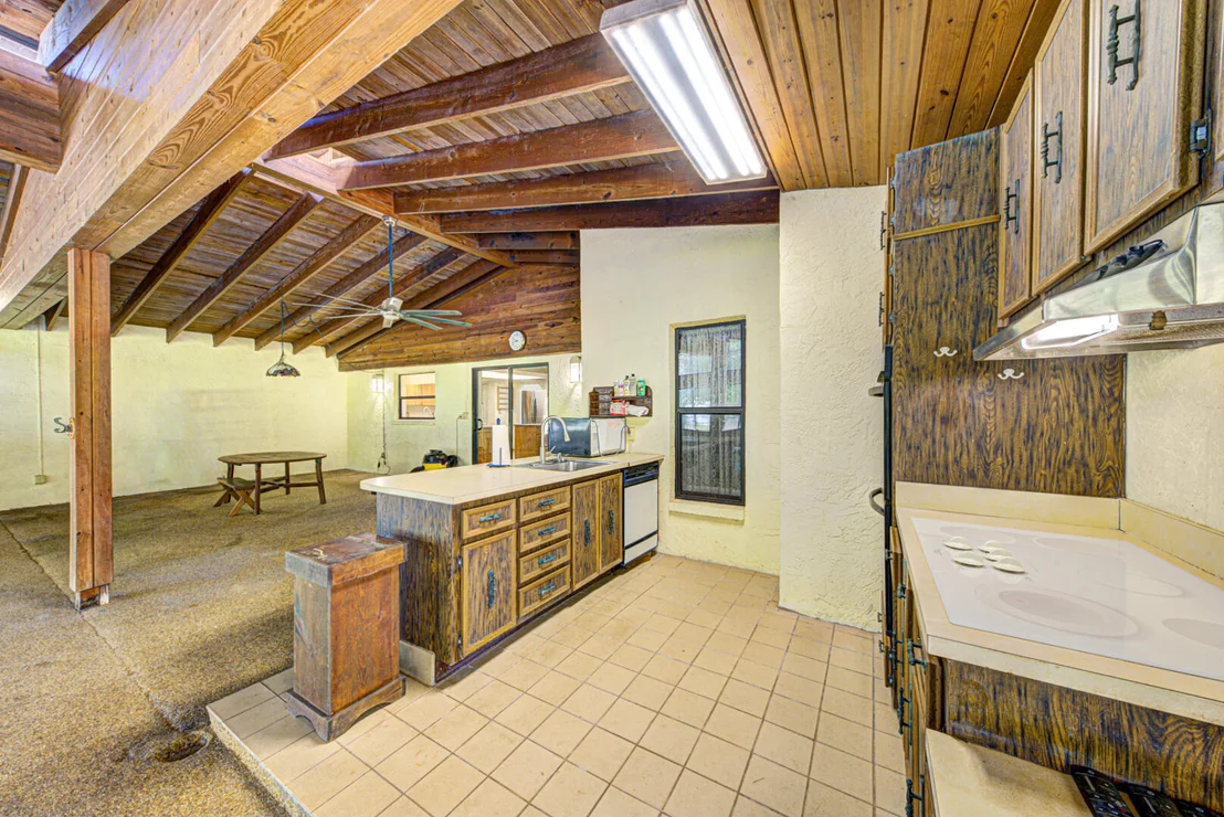 Photo of 4885 Rayburn Road