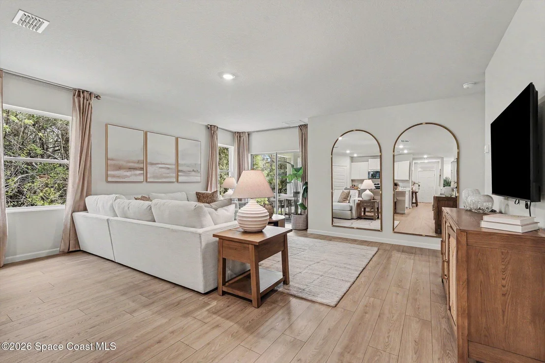 Photo of 1653 Garabaldi Circle SE