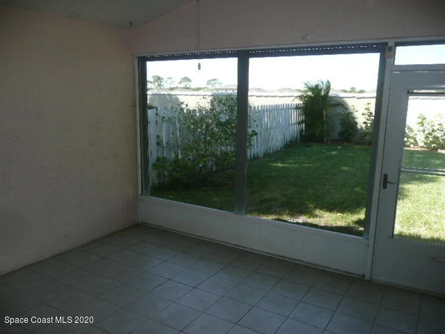 Photo of 1084 S Fork Circle