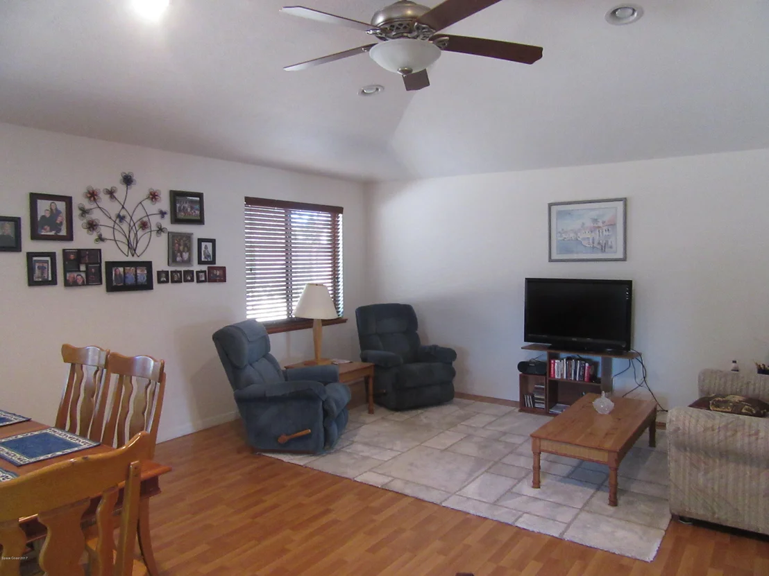 Photo of 6480 Hudson Road