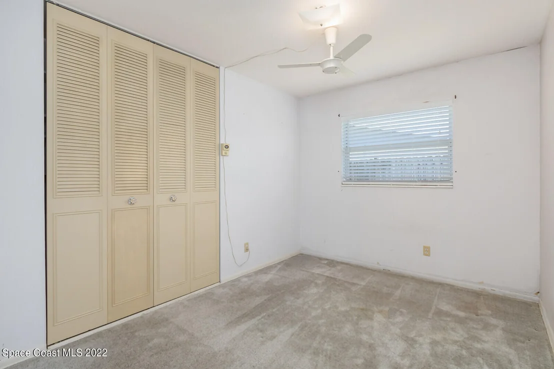 Photo of 2205 Lakeview Drive