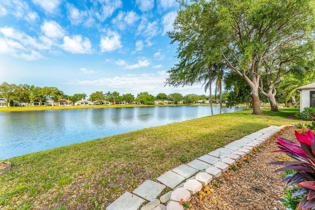 Photo of 1691 Vista Lake Circle