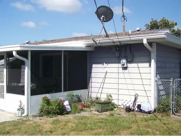 Photo of 859 NE Bahama