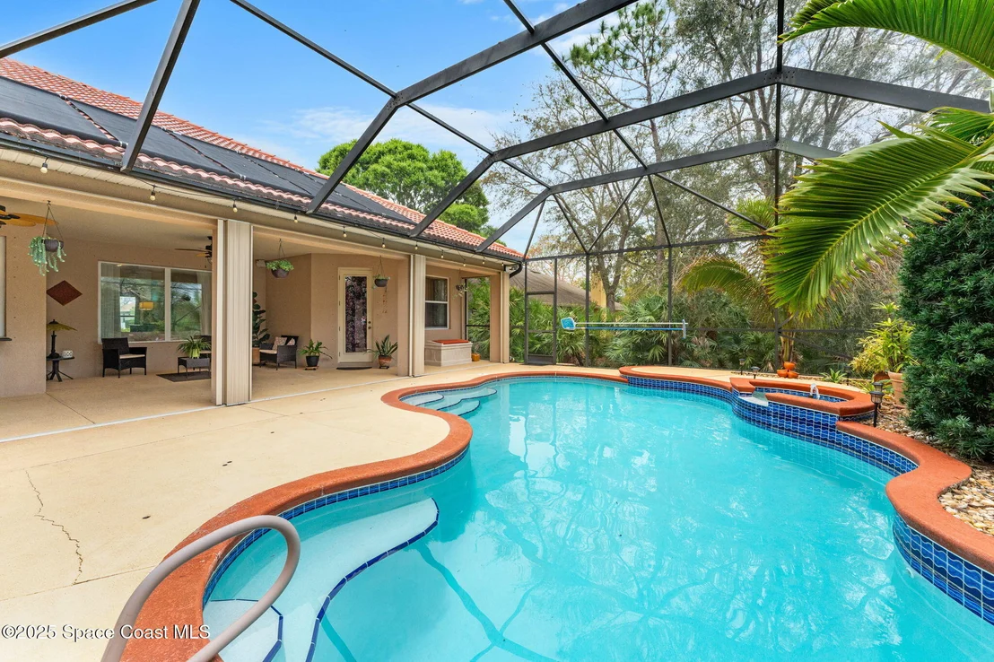 Photo of 4443 Long Lake Road