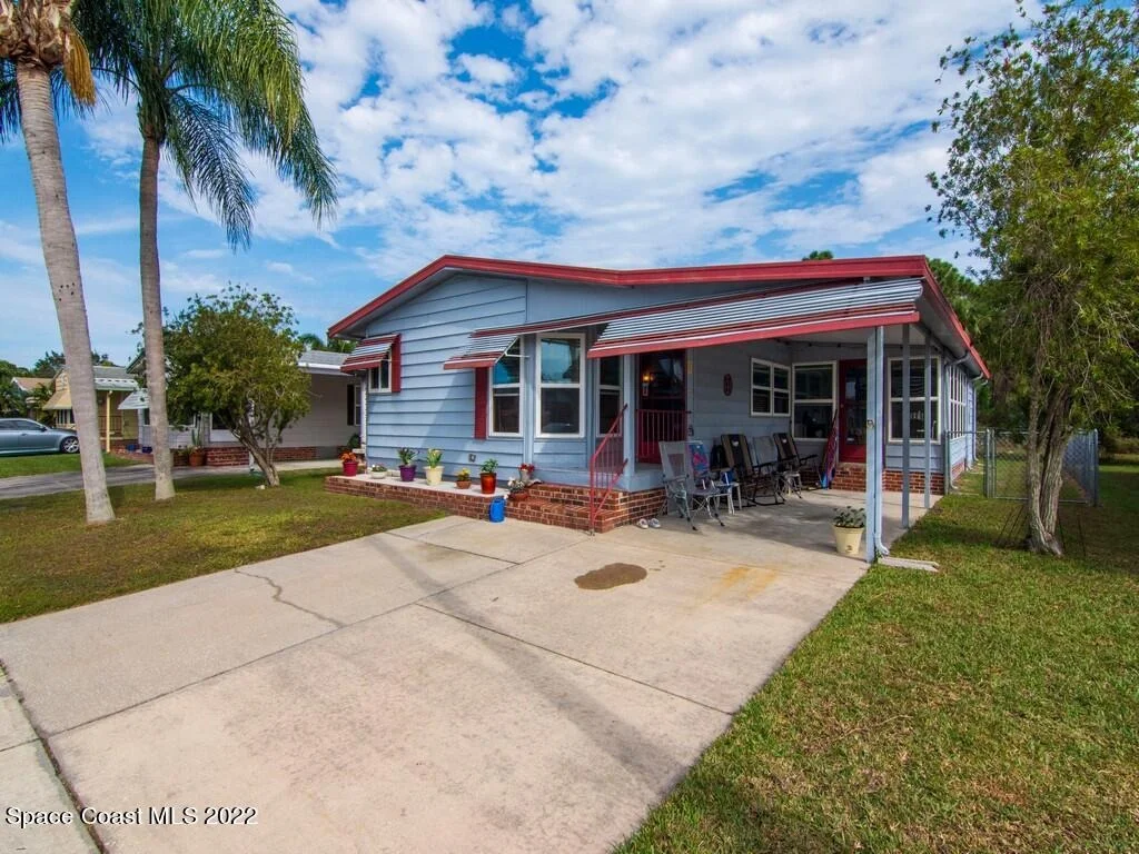 Photo of 1967 Seagrape Street NE