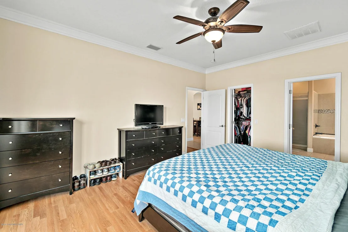 Photo of 1541 Bridgeport Circle