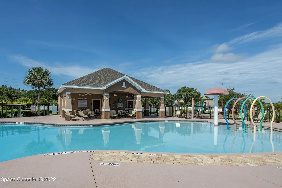 Photo of 1660 Bridgeport Circle
