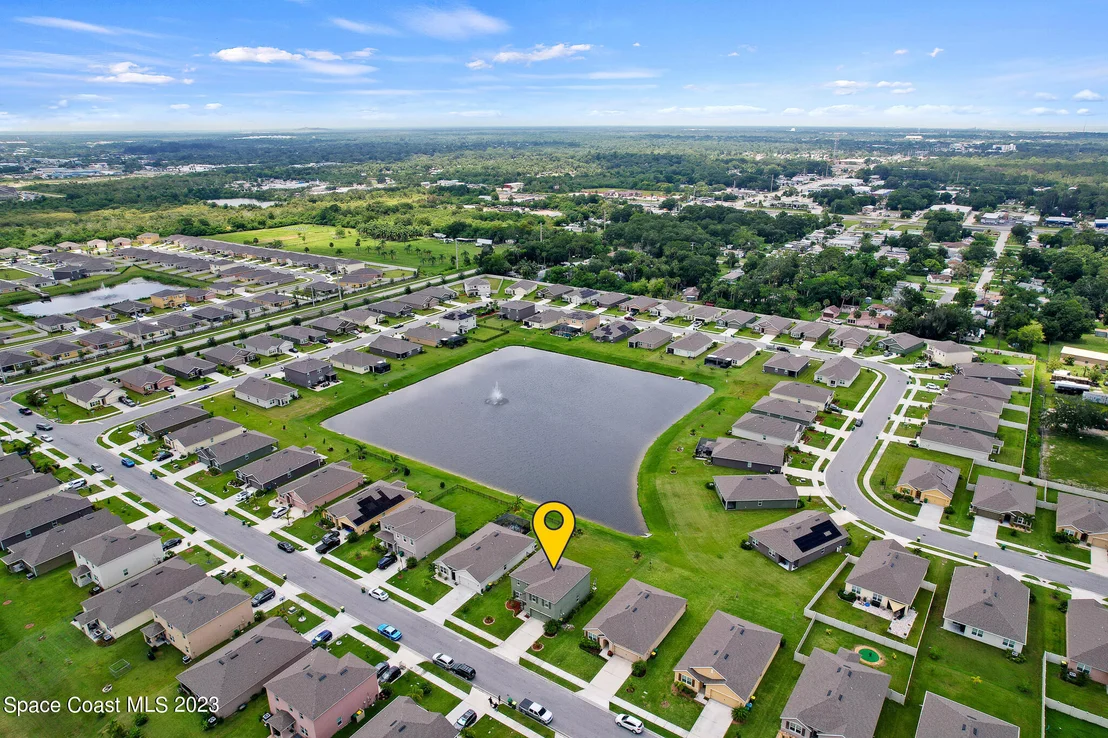 Photo of 215 Sorrento Drive