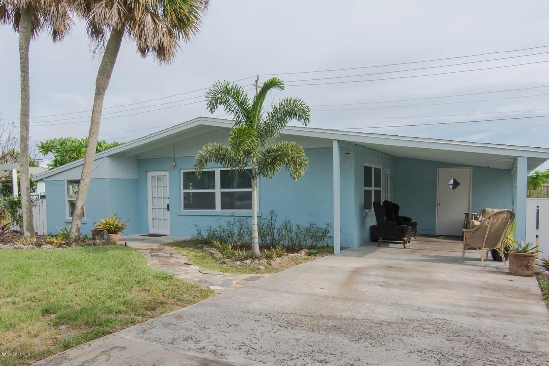 Photo of 251 Avenida Central