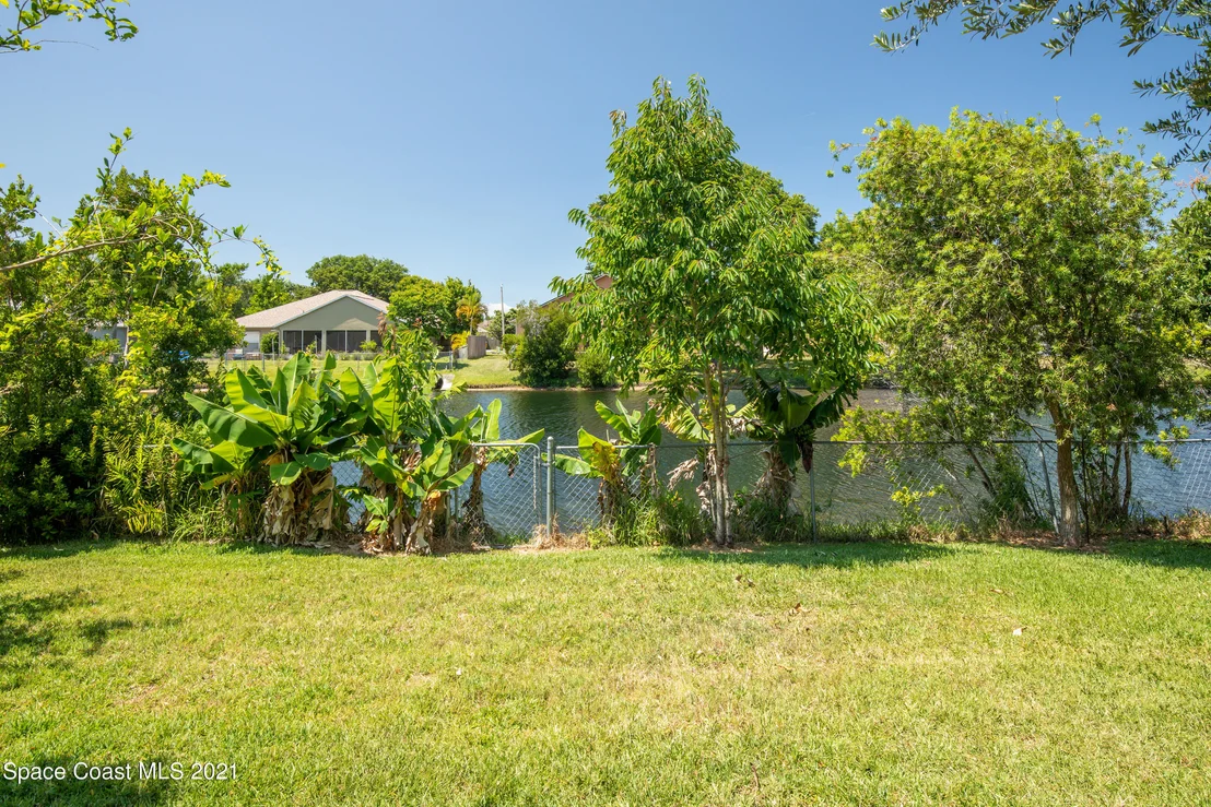 Photo of 1054 Jacaranda Circle