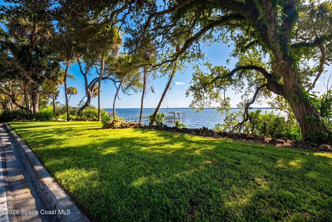 Photo of 1001 N Indian River Drive