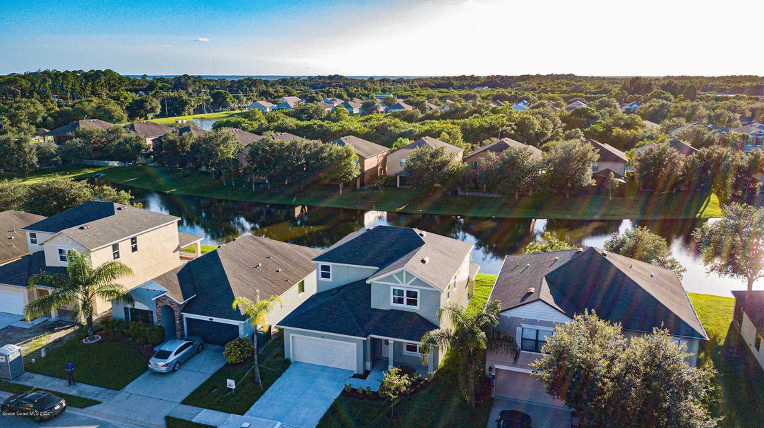 Photo of 475 Dryden Circle