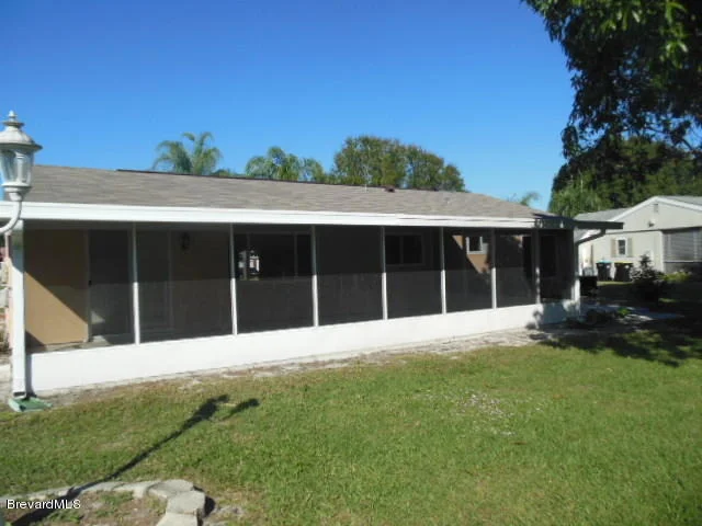 Photo of 1401 NE Mariposa Drive