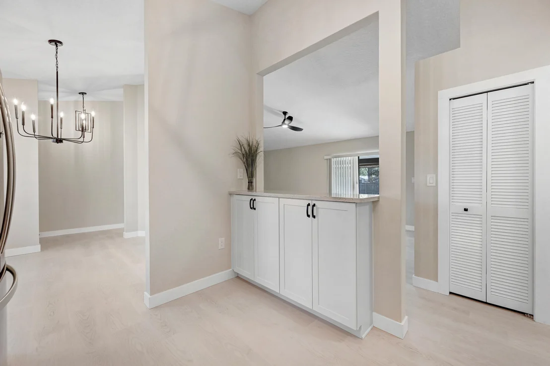 Photo of 6325 Hudson Road