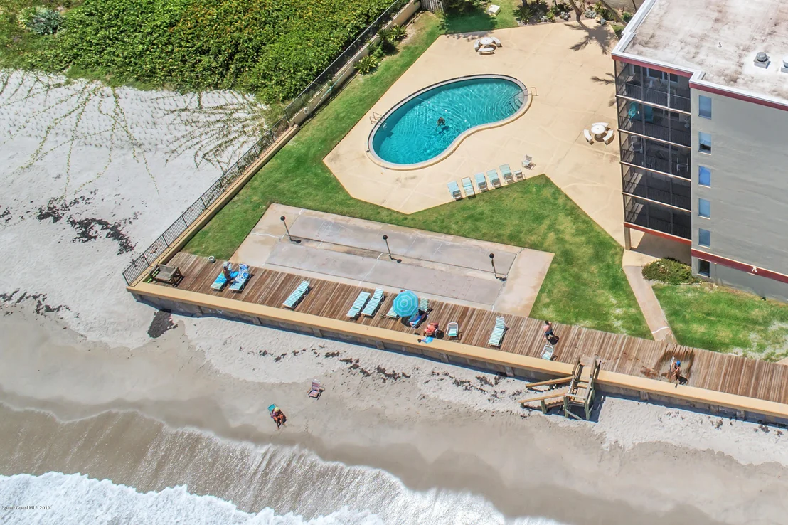 Photo of Unit 310 at 205 Highway A1a