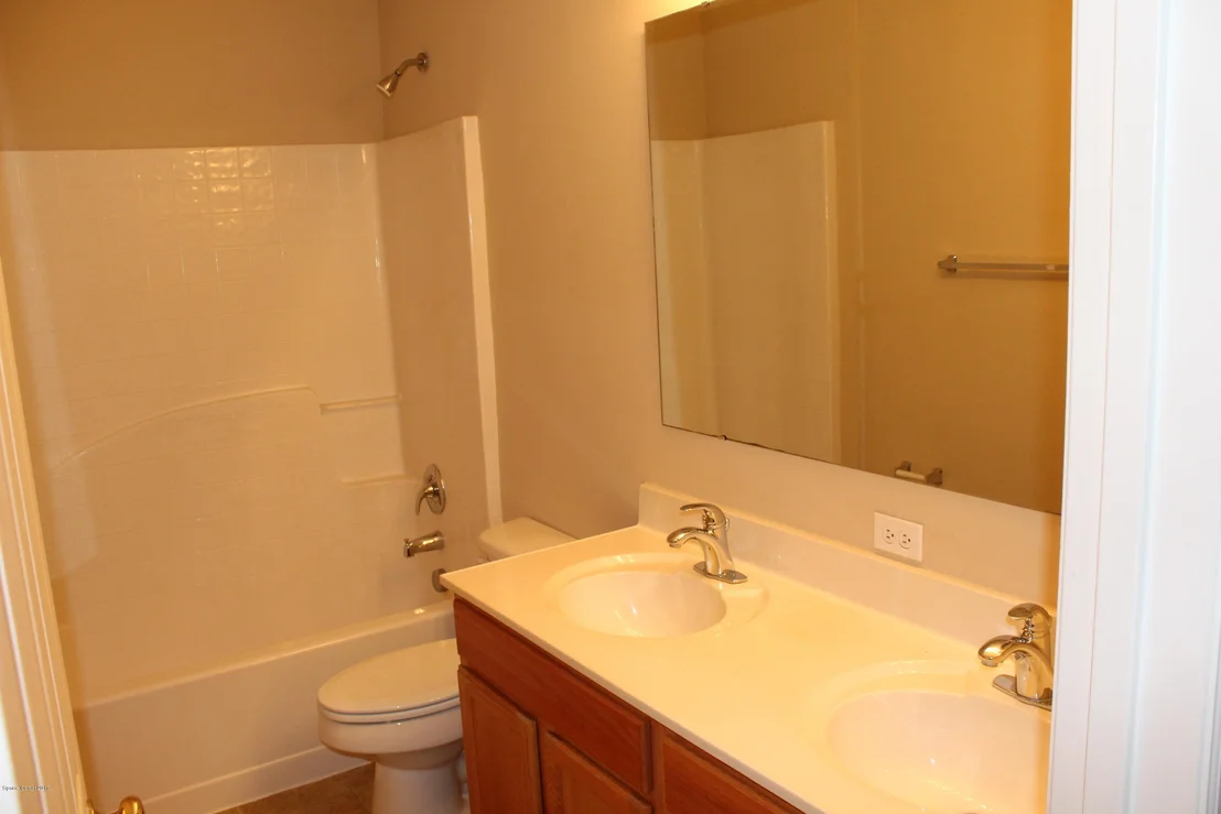 Photo of 6340 Ainsworth Road