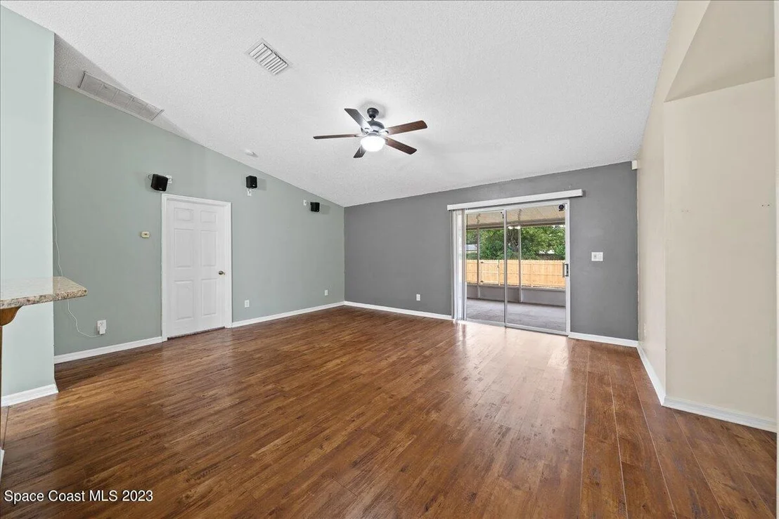 Photo of 545 Arabella Lane