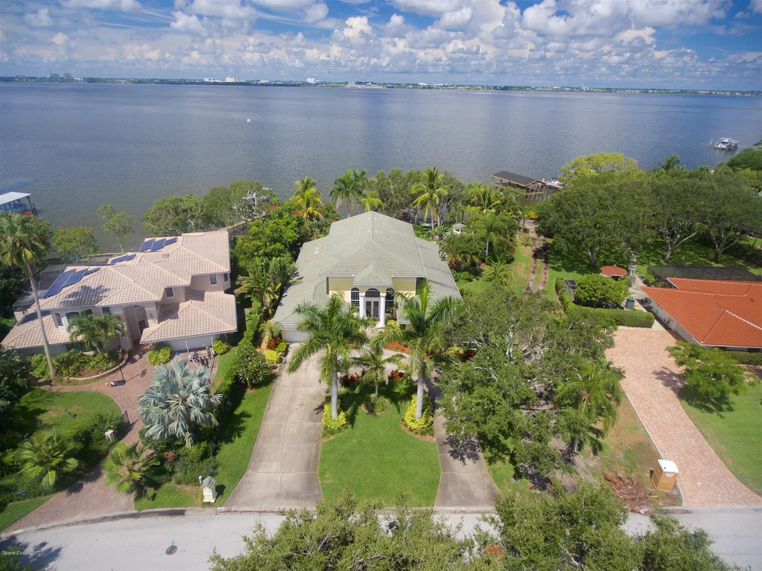 Photo of 1745 Shore View Drive