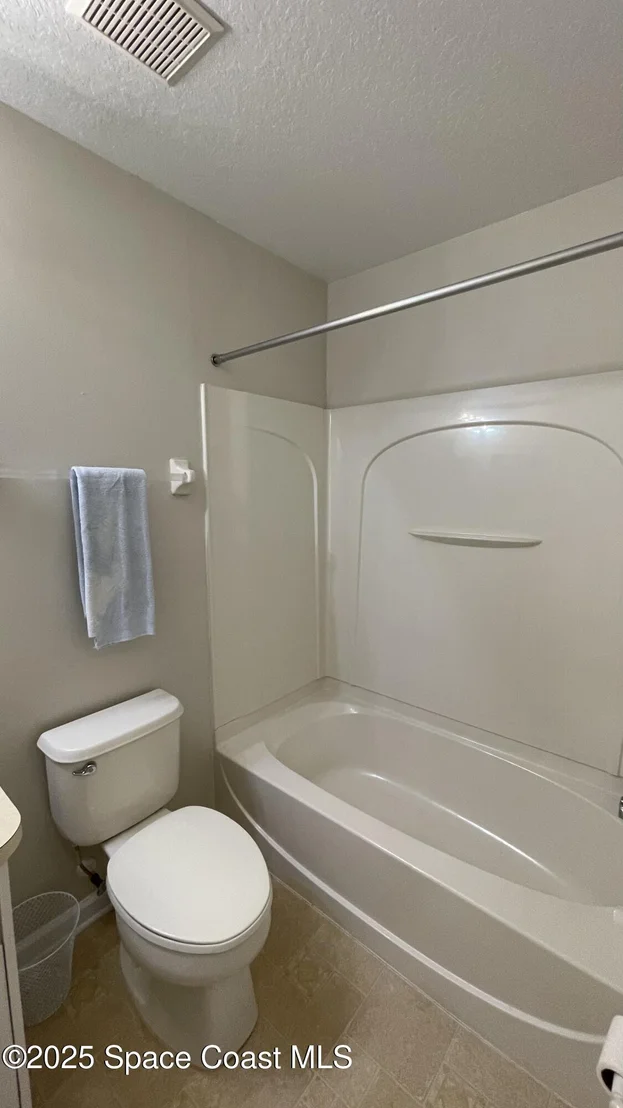 Photo of Unit 103 at 975 Luminary Circle