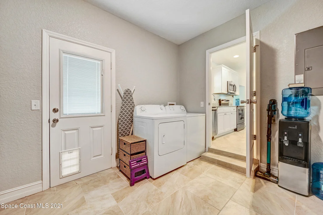Photo of 827 Glenmore Circle
