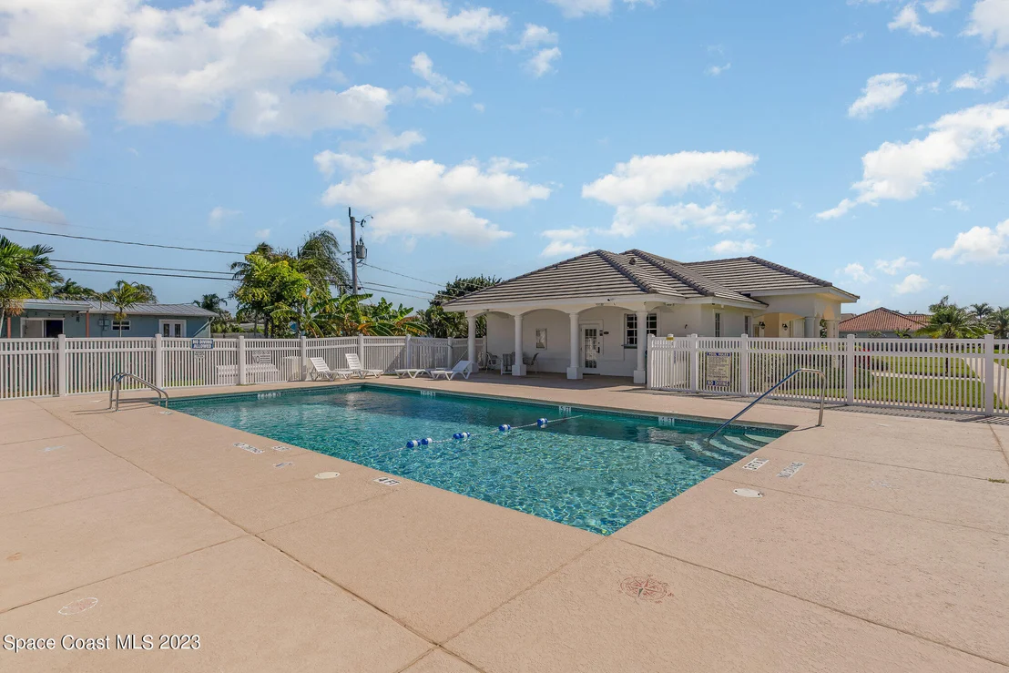 Photo of 426 Southampton Drive